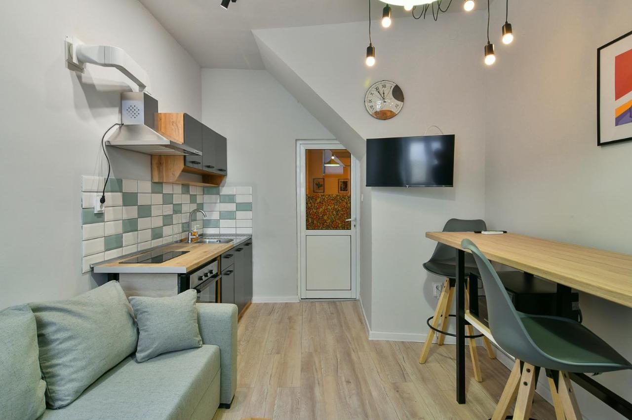 Central Flats With Parking Varna Exterior foto